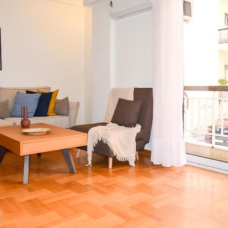 Spacious Modern Apartment In Pagkrati 雅典 外观 照片