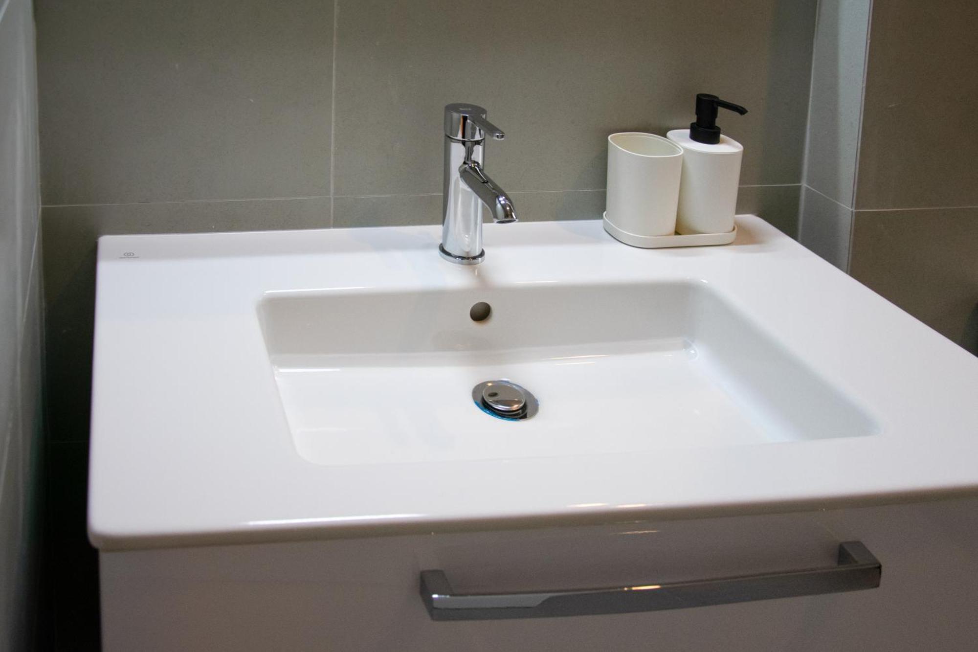 Spacious Modern Apartment In Pagkrati 雅典 外观 照片