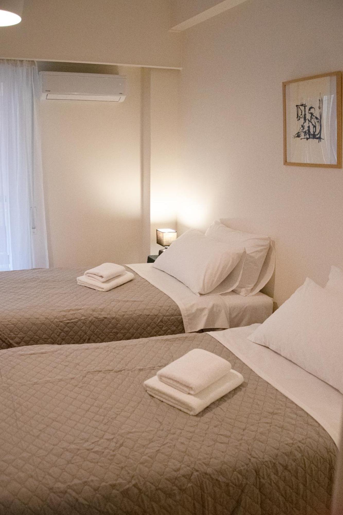 Spacious Modern Apartment In Pagkrati 雅典 外观 照片