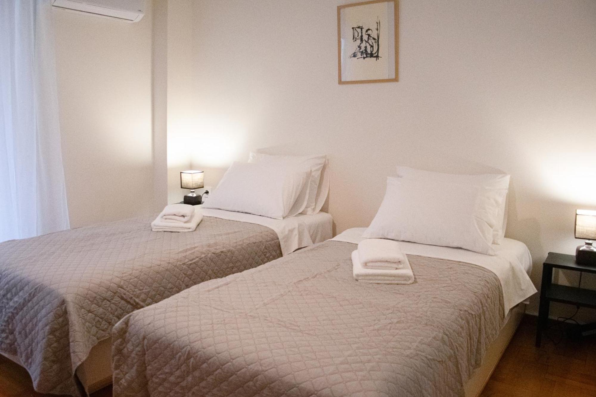Spacious Modern Apartment In Pagkrati 雅典 外观 照片