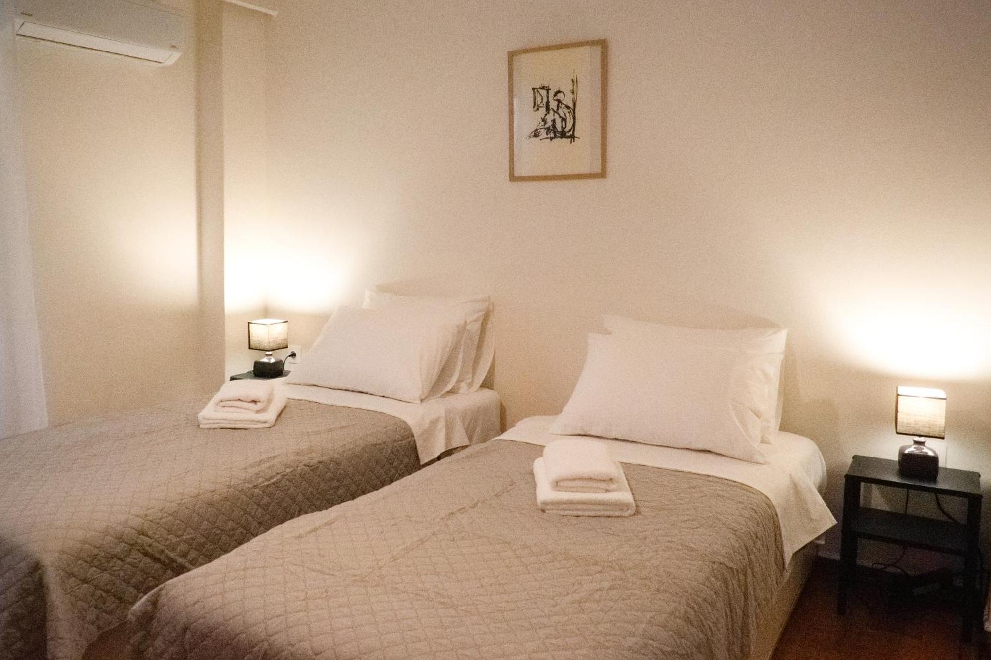 Spacious Modern Apartment In Pagkrati 雅典 外观 照片