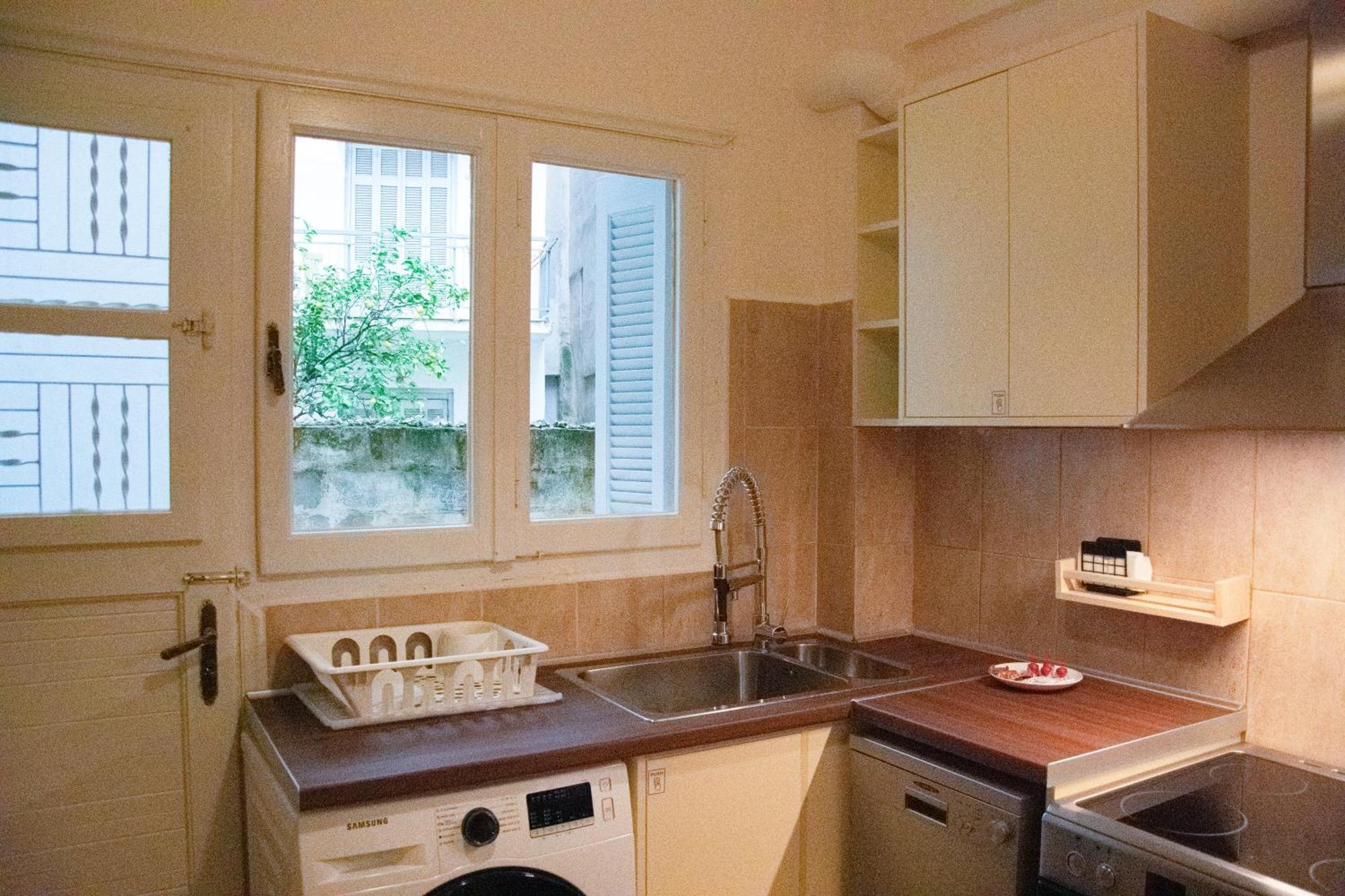 Spacious Modern Apartment In Pagkrati 雅典 外观 照片